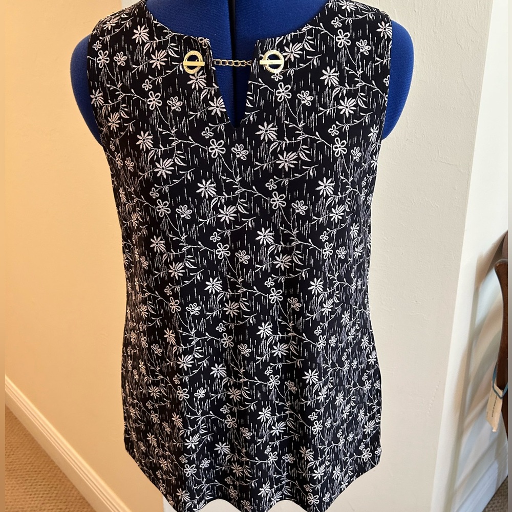New Nine West Sleeveless Black and White Floral Top with Gold Accent